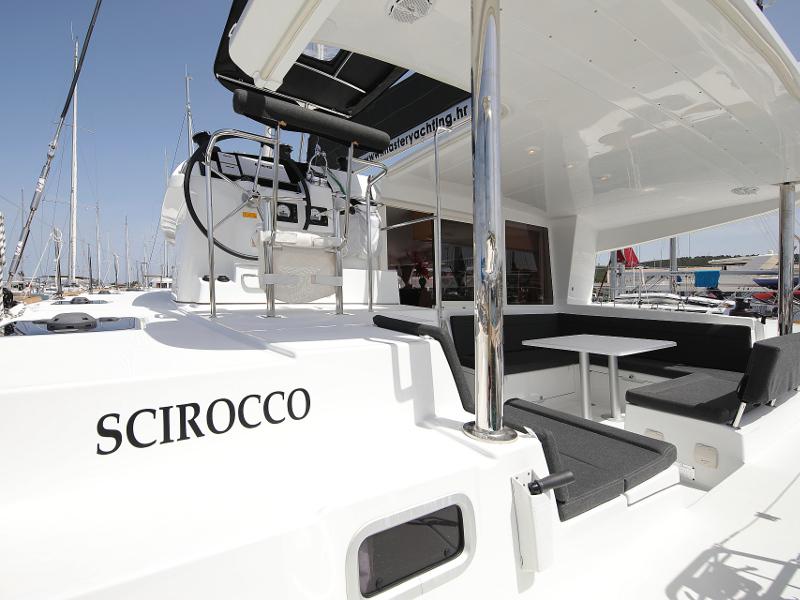 Book yachts online - catamaran - Lagoon 400 S2 LTD EDITION - SCIROCCO - rent
