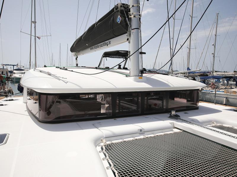 Book yachts online - catamaran - Lagoon 400 S2 LTD EDITION - SCIROCCO - rent