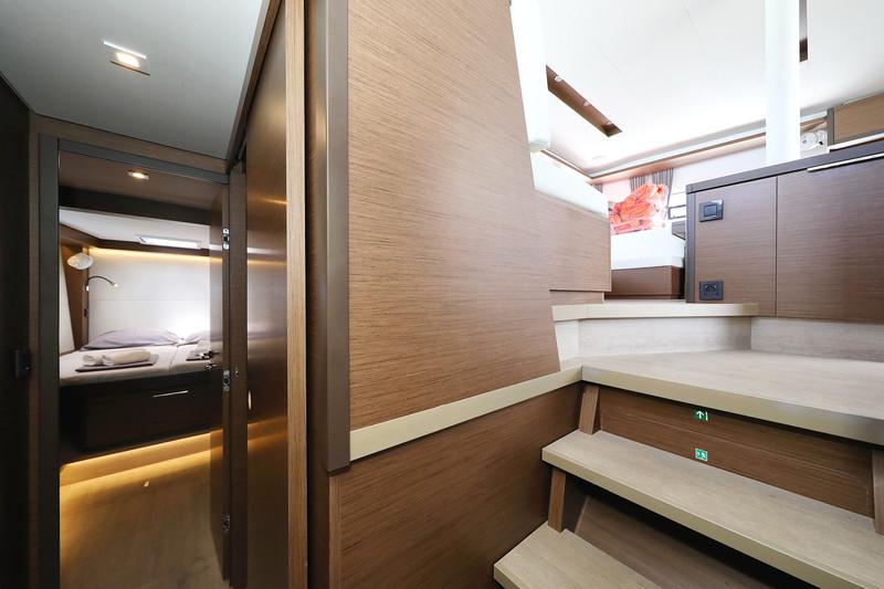 Book yachts online - catamaran - Lagoon 50 - HIGH LIFE - rent
