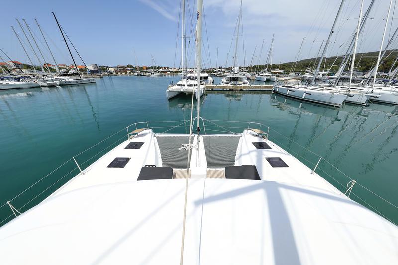 Book yachts online - catamaran - Lagoon 50 - HIGH LIFE - rent