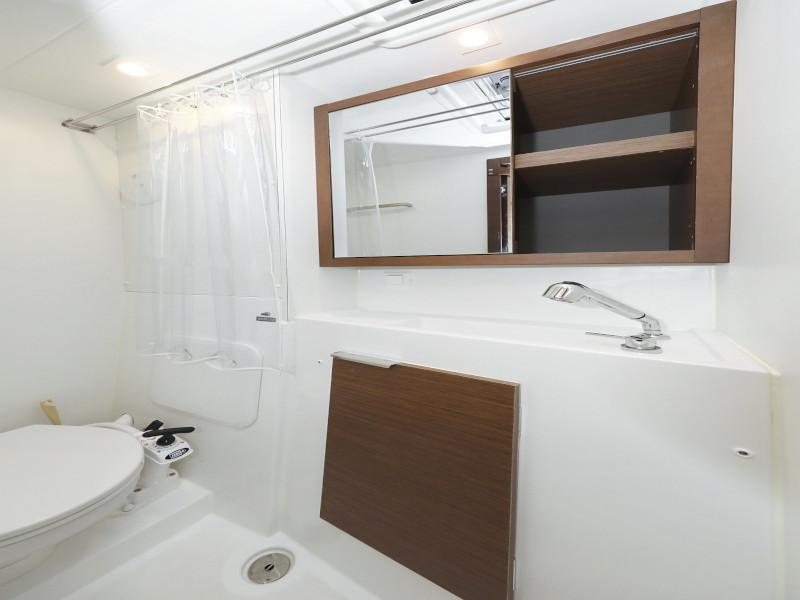 Book yachts online - catamaran - Lagoon 40 - BLUE ANGEL - rent