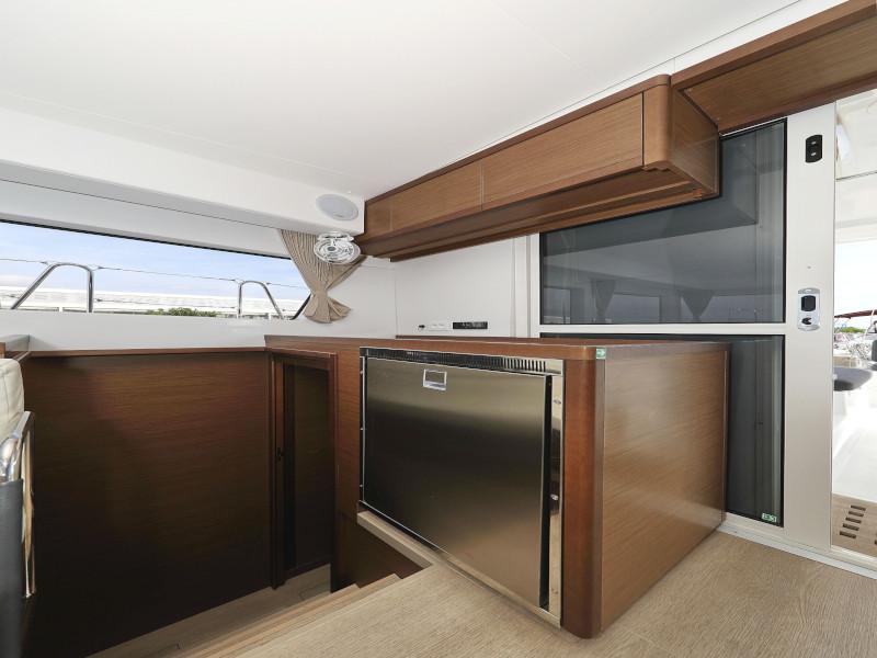 Book yachts online - catamaran - Lagoon 40 - BLUE ANGEL - rent