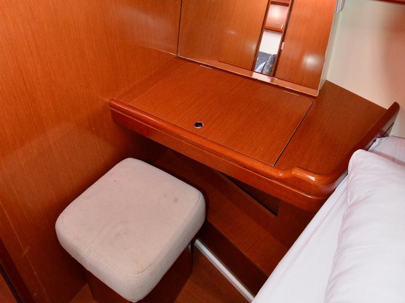 Book yachts online - sailboat - Oceanis 37 - MARINA - rent
