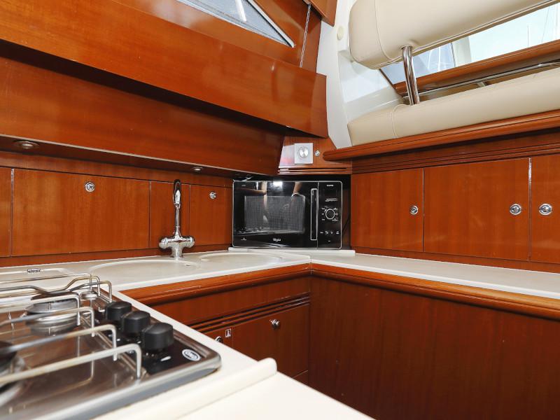 Book yachts online - motorboat - Prestige 46 Fly - ANIMA MARIS - rent