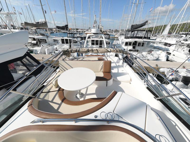 Book yachts online - motorboat - Prestige 46 Fly - ANIMA MARIS - rent