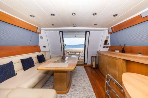 Book yachts online - motorboat - Alena 56 - MARIS - rent