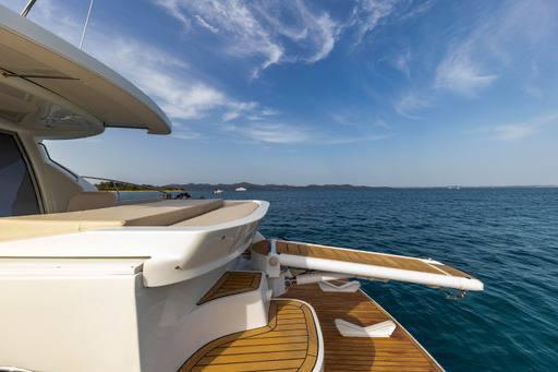 Book yachts online - motorboat - Alena 56 - MARIS - rent