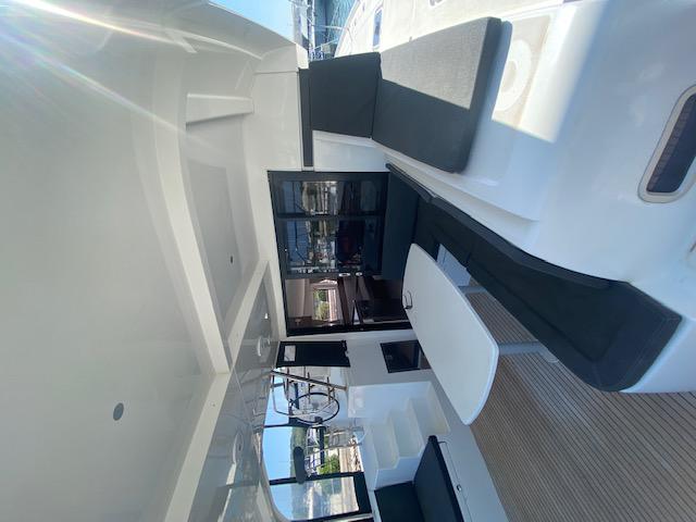 Book yachts online - catamaran - Lagoon 42 - FAT CAT - rent