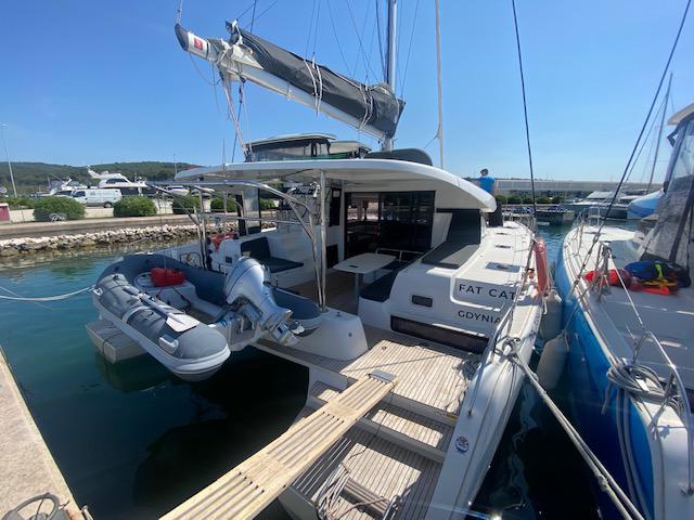 Book yachts online - catamaran - Lagoon 42 - FAT CAT - rent