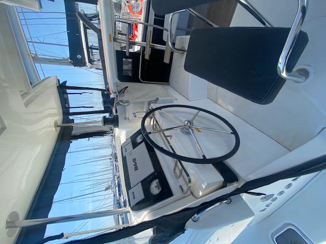 Book yachts online - catamaran - Lagoon 42 - FAT CAT - rent