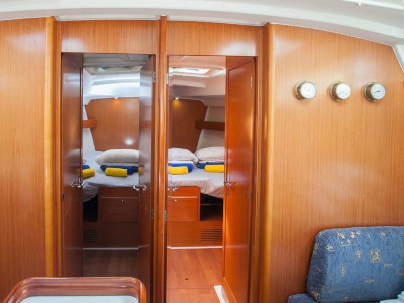 Book yachts online - sailboat - Cyclades 50.5 - PINTA - rent