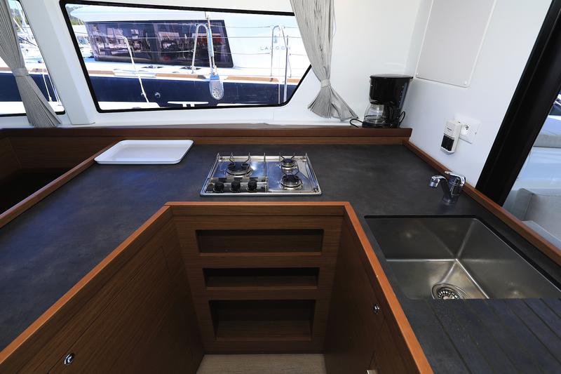 Book yachts online - catamaran - Lagoon 42 - CUZAMEN - rent