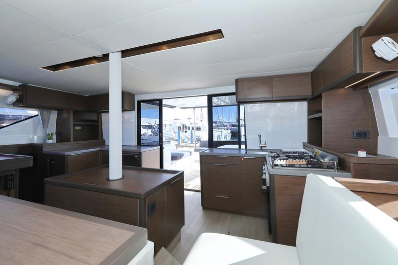 Book yachts online - catamaran - Lagoon 50 - CELESTE DEL MAR - rent