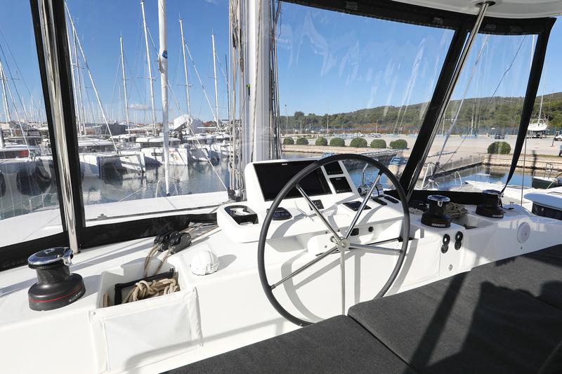 Book yachts online - catamaran - Lagoon 50 - CELESTE DEL MAR - rent