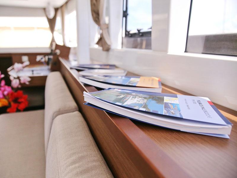 Book yachts online - catamaran - Lagoon 450 F - PARADISE - rent