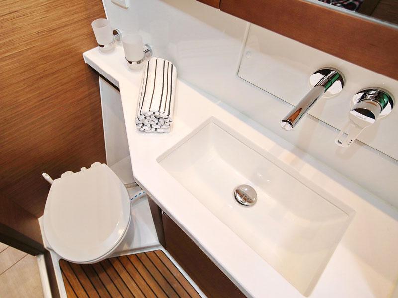 Book yachts online - catamaran - Lagoon 450 F - PARADISE - rent