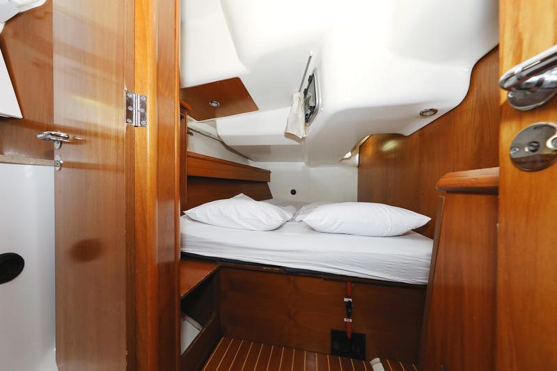 Book yachts online - sailboat - Sun Odyssey 45 - Lejla - rent