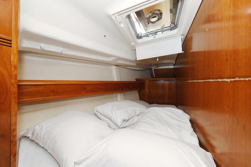 Book yachts online - sailboat - Sun Odyssey 45 - Lejla - rent