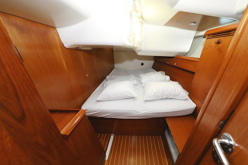 Book yachts online - sailboat - Sun Odyssey 45 - Lejla - rent