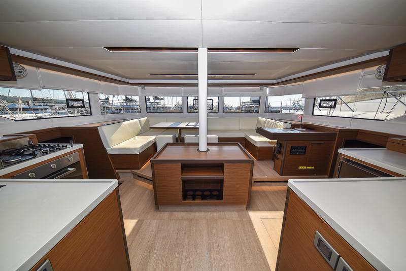 Book yachts online - catamaran - Lagoon 50 - LUX - rent