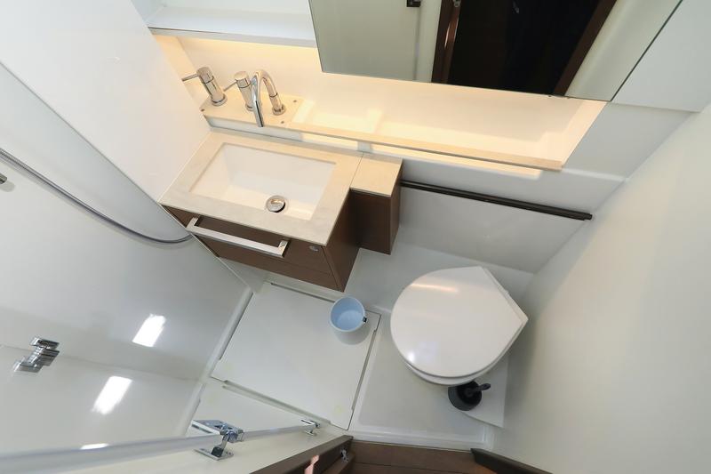 Book yachts online - catamaran - Lagoon 50 - LUX - rent