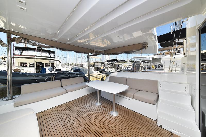 Book yachts online - catamaran - Lagoon 50 - LUX - rent