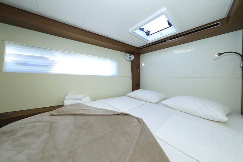 Book yachts online - catamaran - Lagoon 50- owner version - RAGNAR - rent