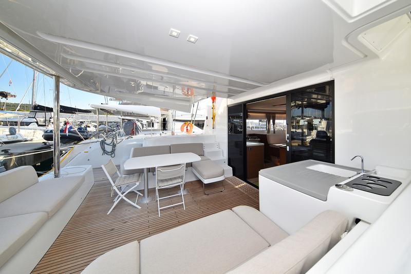 Book yachts online - catamaran - Lagoon 50- owner version - RAGNAR - rent