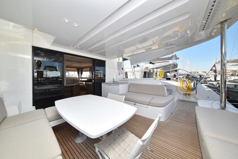 Book yachts online - catamaran - Lagoon 50- owner version - RAGNAR - rent