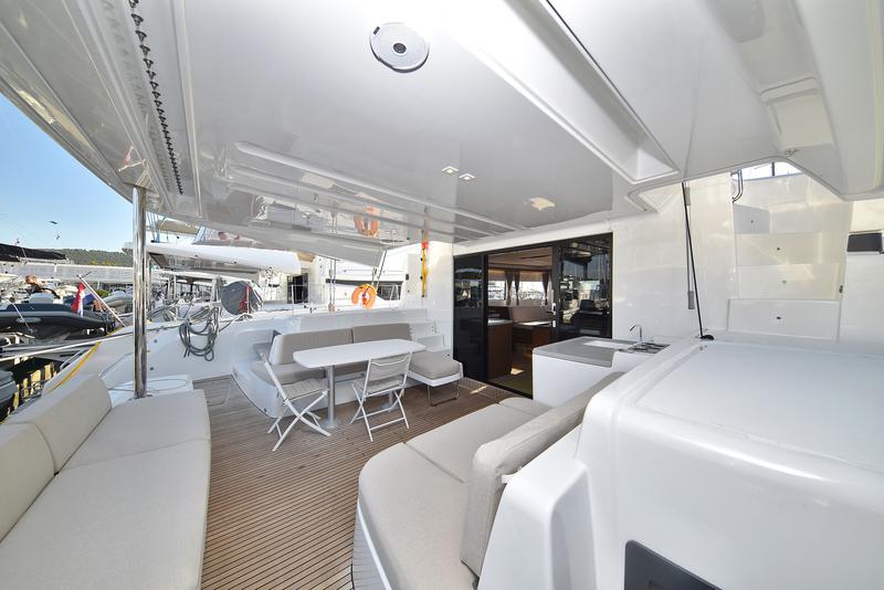 Book yachts online - catamaran - Lagoon 50- owner version - RAGNAR - rent