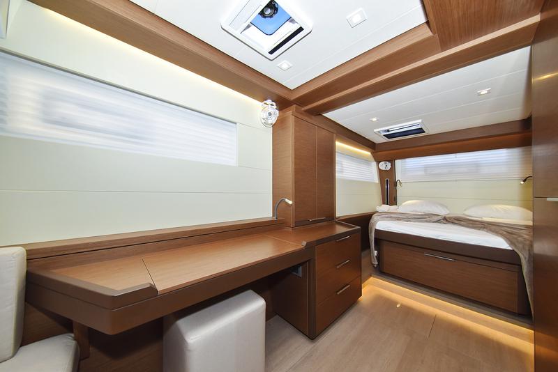Book yachts online - catamaran - Lagoon 50- owner version - RAGNAR - rent