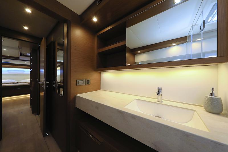 Book yachts online - catamaran - Lagoon 50- owner version - RAGNAR - rent