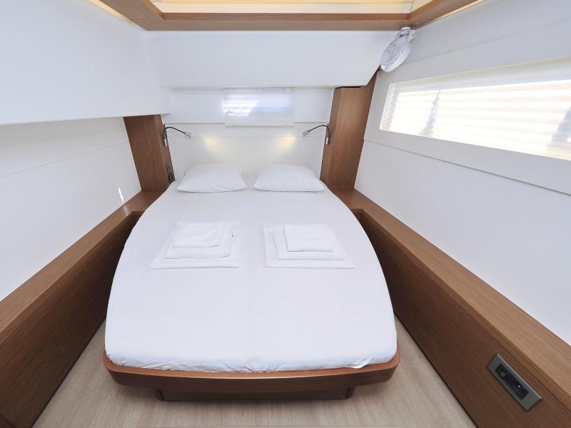 Book yachts online - catamaran - Lagoon 46 - DEEPSEA - rent