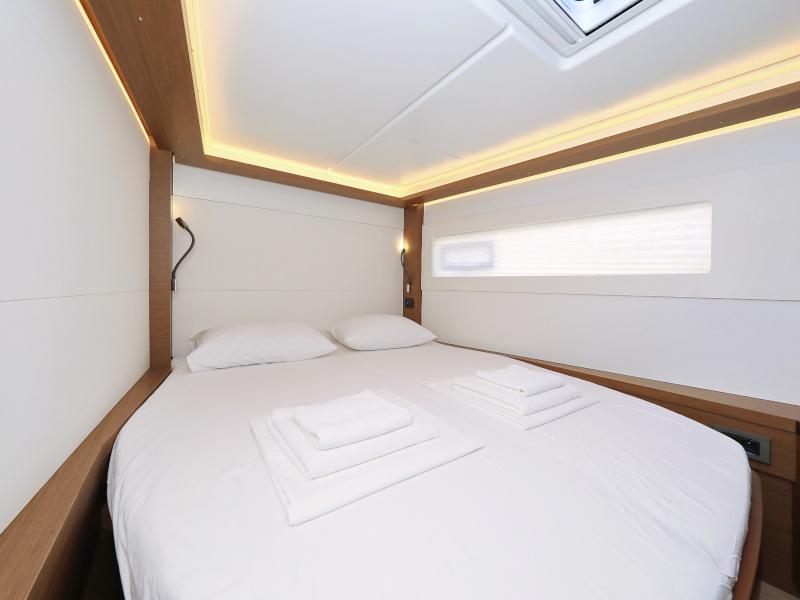 Book yachts online - catamaran - Lagoon 46 - DEEPSEA - rent