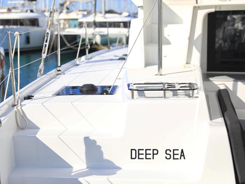 Book yachts online - catamaran - Lagoon 46 - DEEPSEA - rent