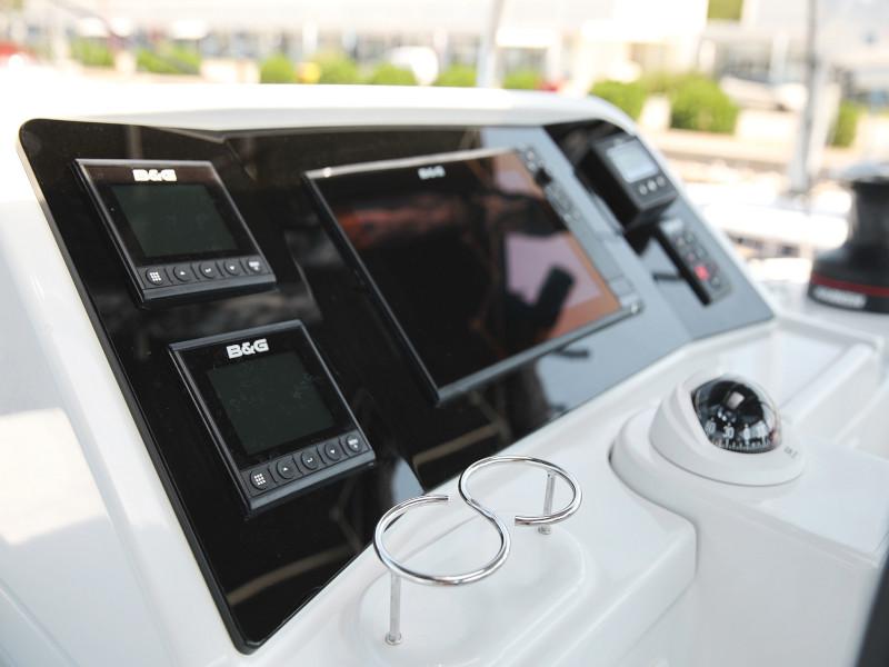 Book yachts online - catamaran - Lagoon 450 F - HOT STUFF - rent