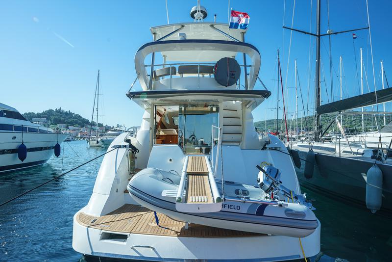 Book yachts online - motorboat - Aicon 56 - NUDGE - rent