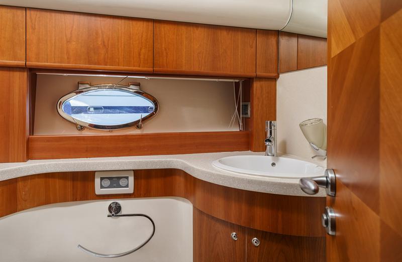 Book yachts online - motorboat - Aicon 56 - NUDGE - rent