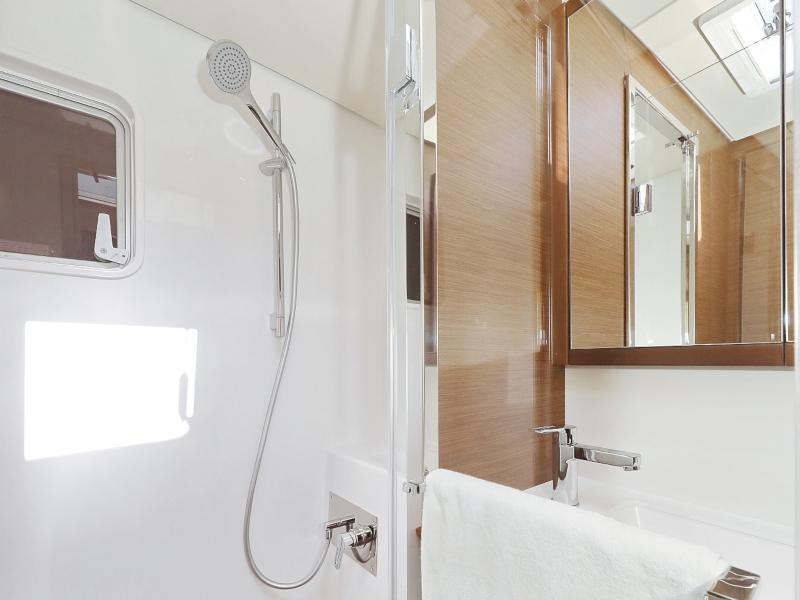 Book yachts online - catamaran - Lagoon 620 - MASTERDREAM  - rent