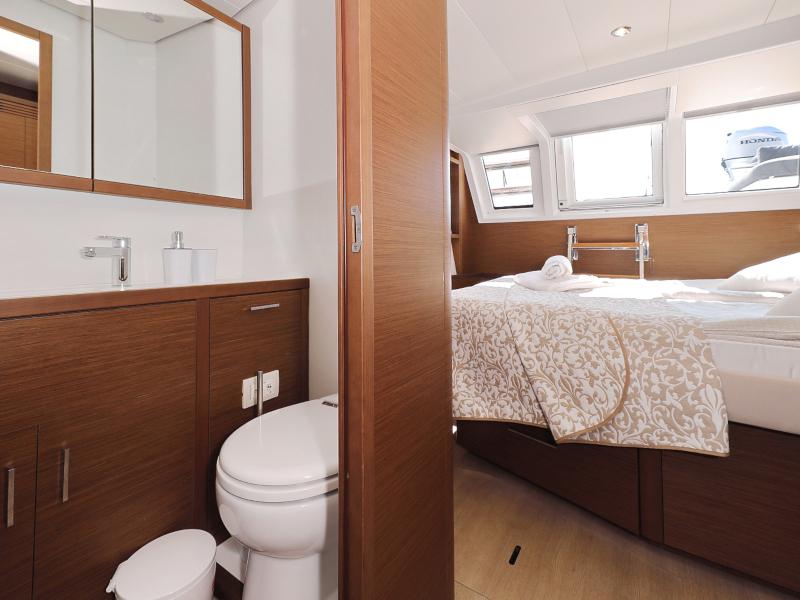 Book yachts online - catamaran - Lagoon 620 - MASTERDREAM  - rent