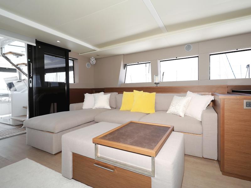 Book yachts online - catamaran - Lagoon 620 - MASTERDREAM  - rent