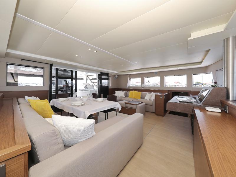 Book yachts online - catamaran - Lagoon 620 - MASTERDREAM  - rent