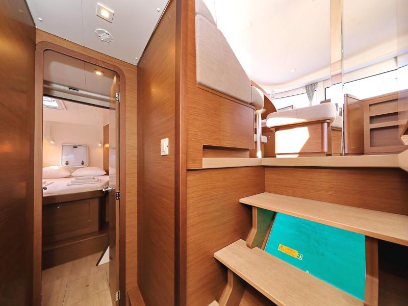 Book yachts online - catamaran - Lagoon 42 - SEA YA - rent