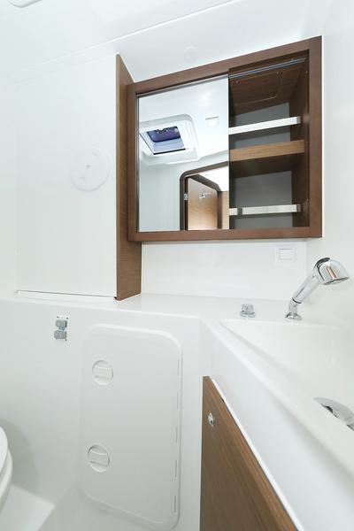 Book yachts online - catamaran - Lagoon 42 - REA - rent