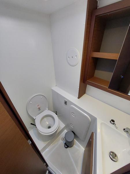 Book yachts online - catamaran - Lagoon 42 - MADRE PERLA - rent