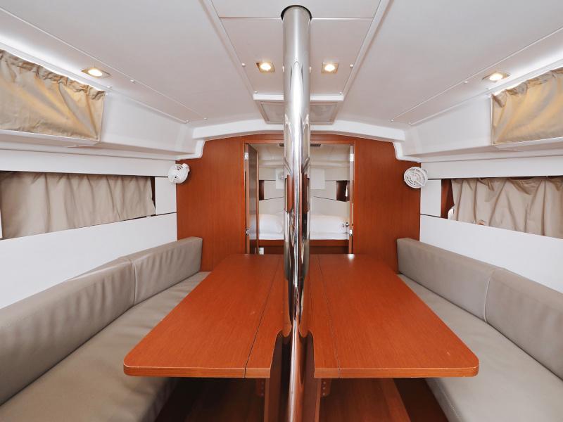 Book yachts online - sailboat - Oceanis 35.1 - IDILA  - rent