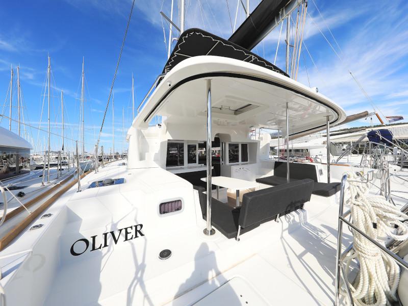 Book yachts online - catamaran - Lagoon 450 F - OLIVER - rent