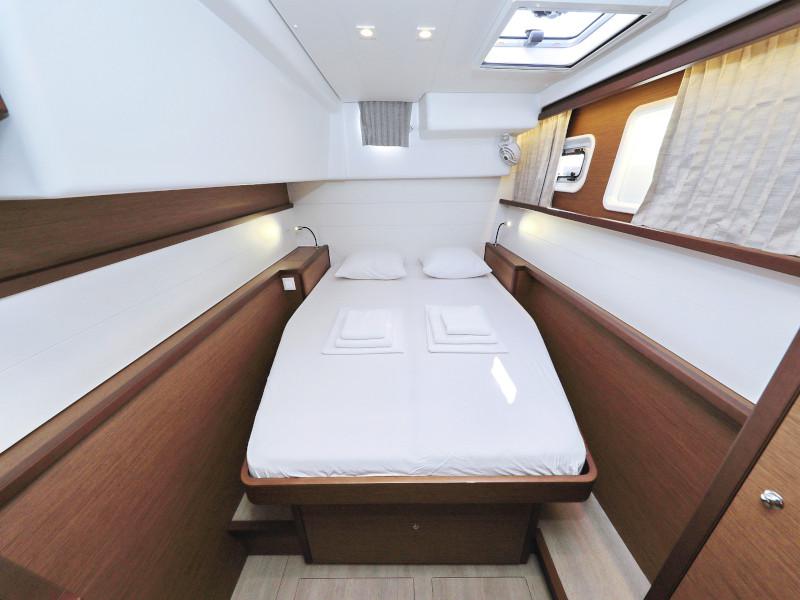 Book yachts online - catamaran - Lagoon 450 F - OLIVER - rent