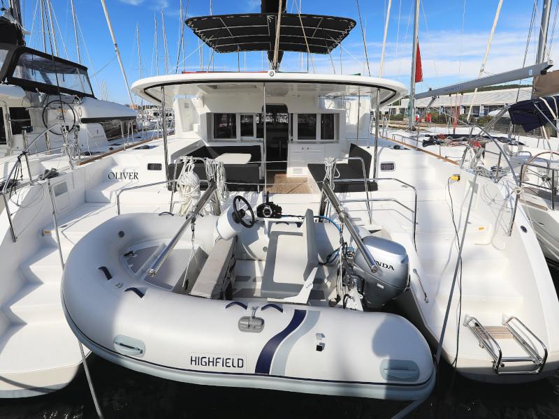 Book yachts online - catamaran - Lagoon 450 F - OLIVER - rent
