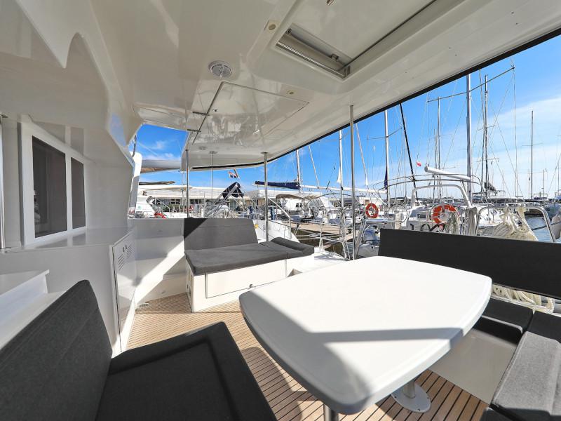 Book yachts online - catamaran - Lagoon 450 F - OLIVER - rent